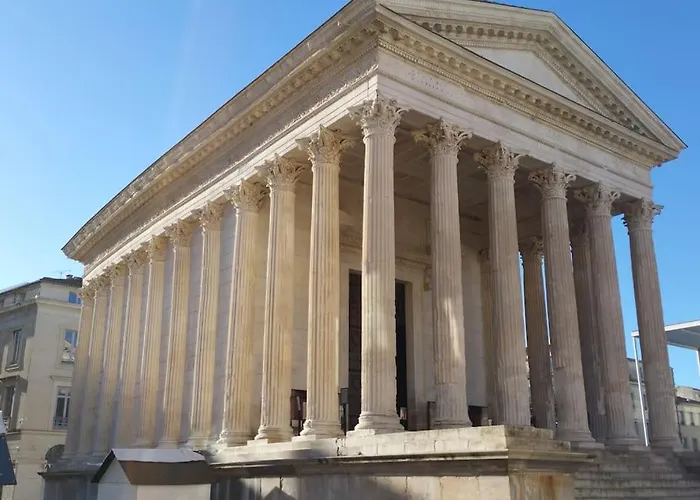 Le Domus Arena quartier arènes avec garage
